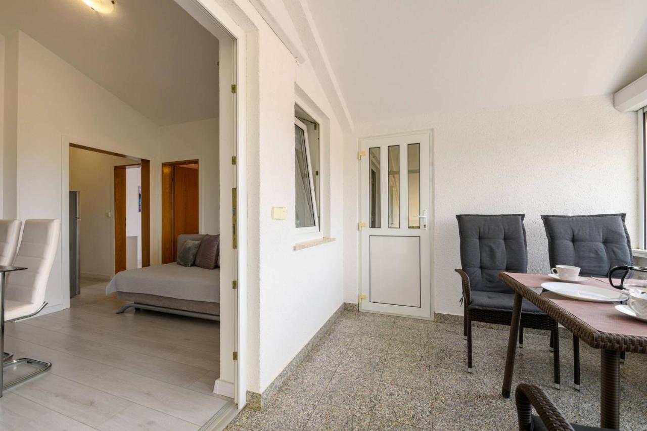 Apartments Somi โปเรช ภายนอก รูปภาพ